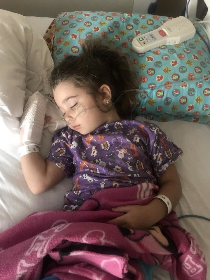 Elianna skončila v nemocnici.