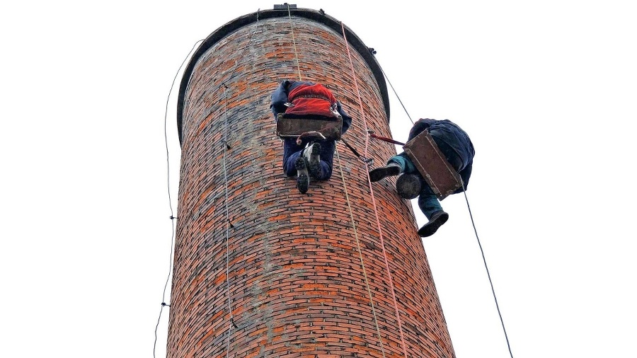 Dominantu bývalej elektrárne, kde