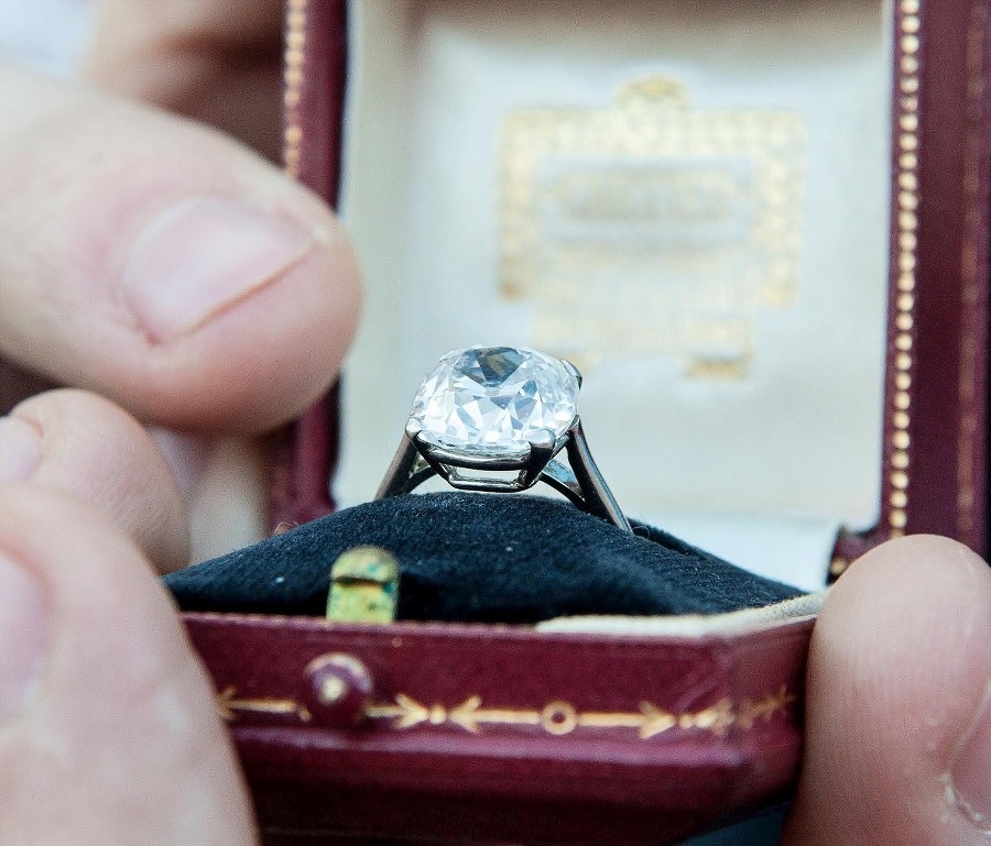 Diamantový prsteň od Cartiera