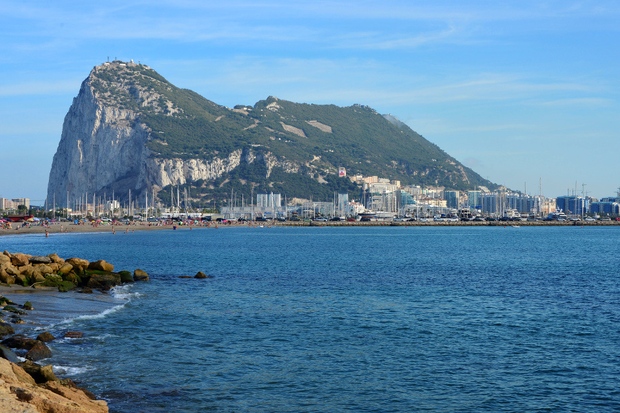 Gibraltar: Gibraltar town, harbour