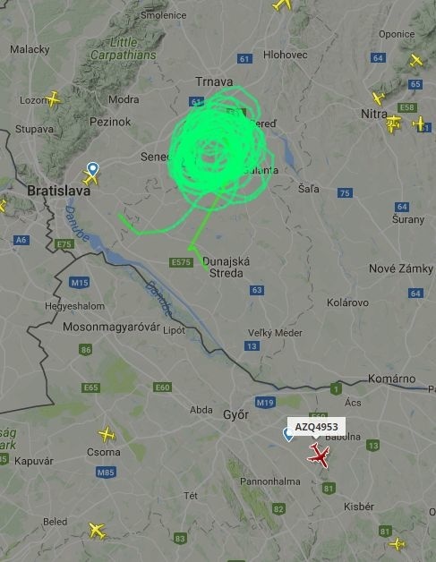 Lietadlo smeruje do Budapešti.