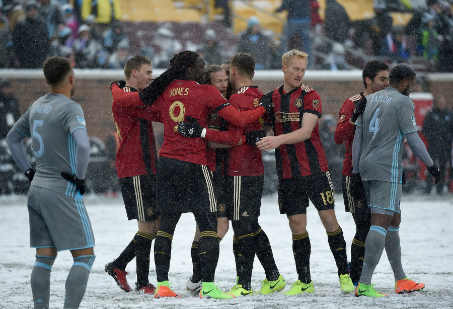 Futbalisti Minnesote zostali v