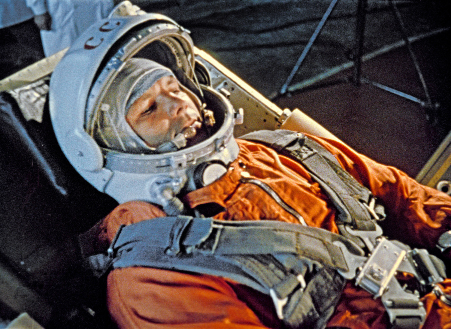 Kozmonaut: Nápis CCCP (ZSSR)