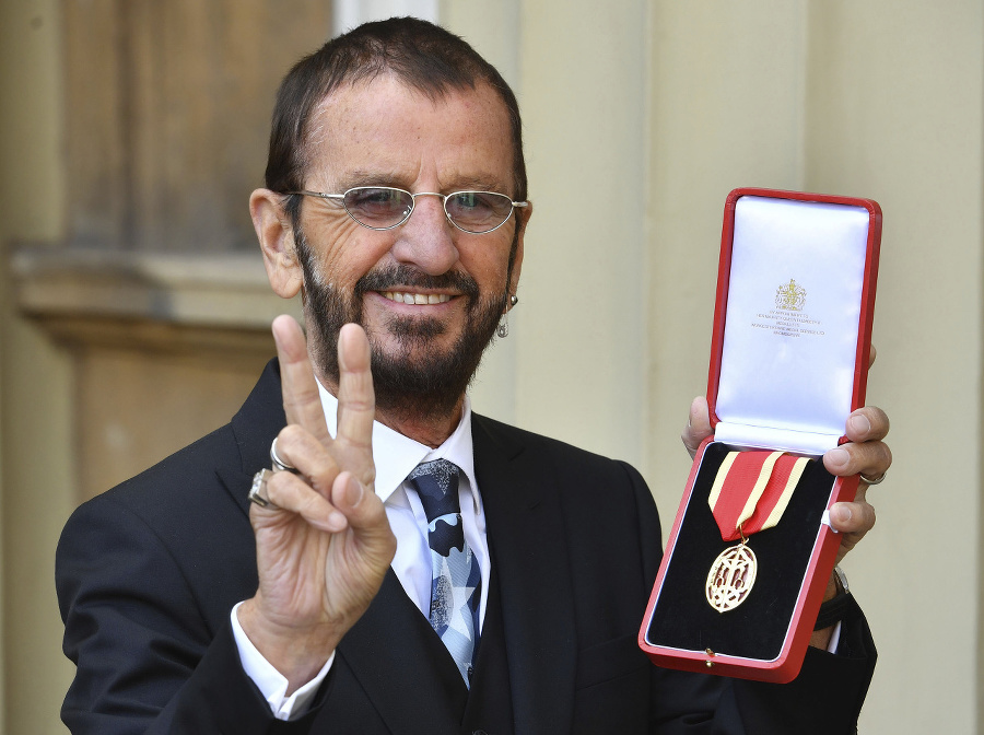 Ringo Starr sa pýši