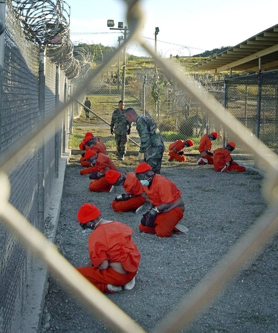 Väzni v Guantáname mali