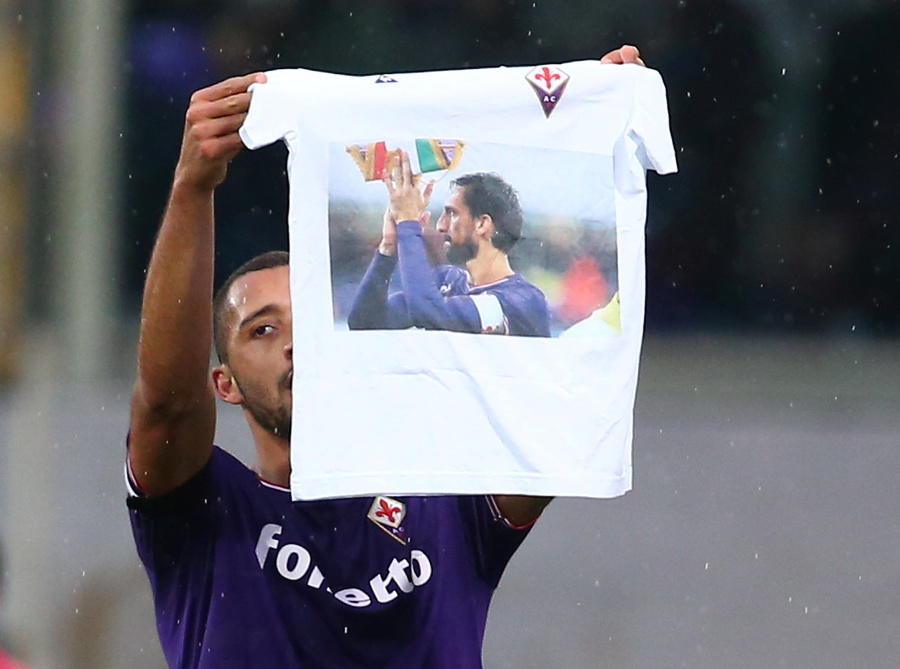 Vitor Hugo ukázal tričko