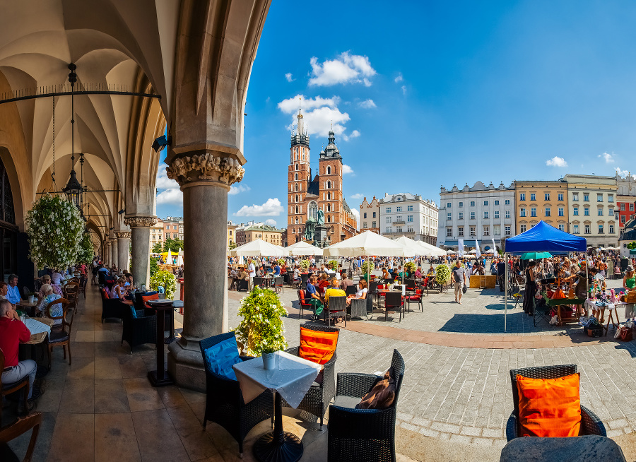 Krakow full of tourists
