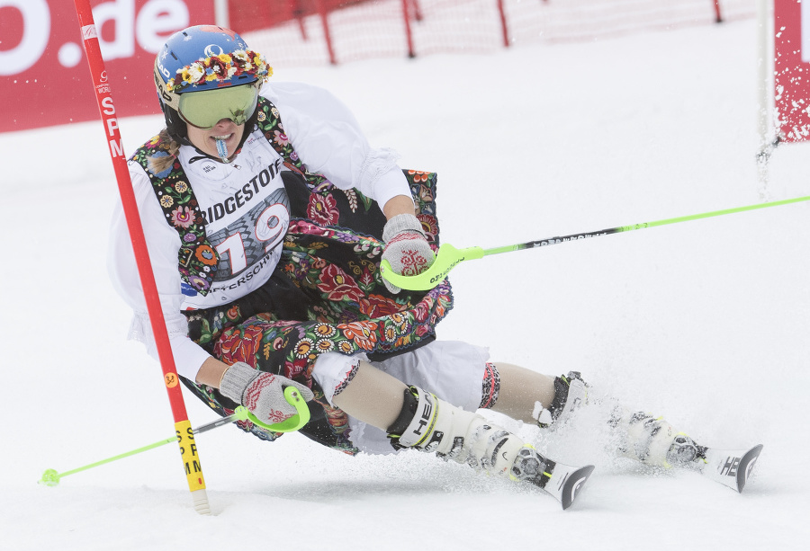 a snímke slovenská slalomárka