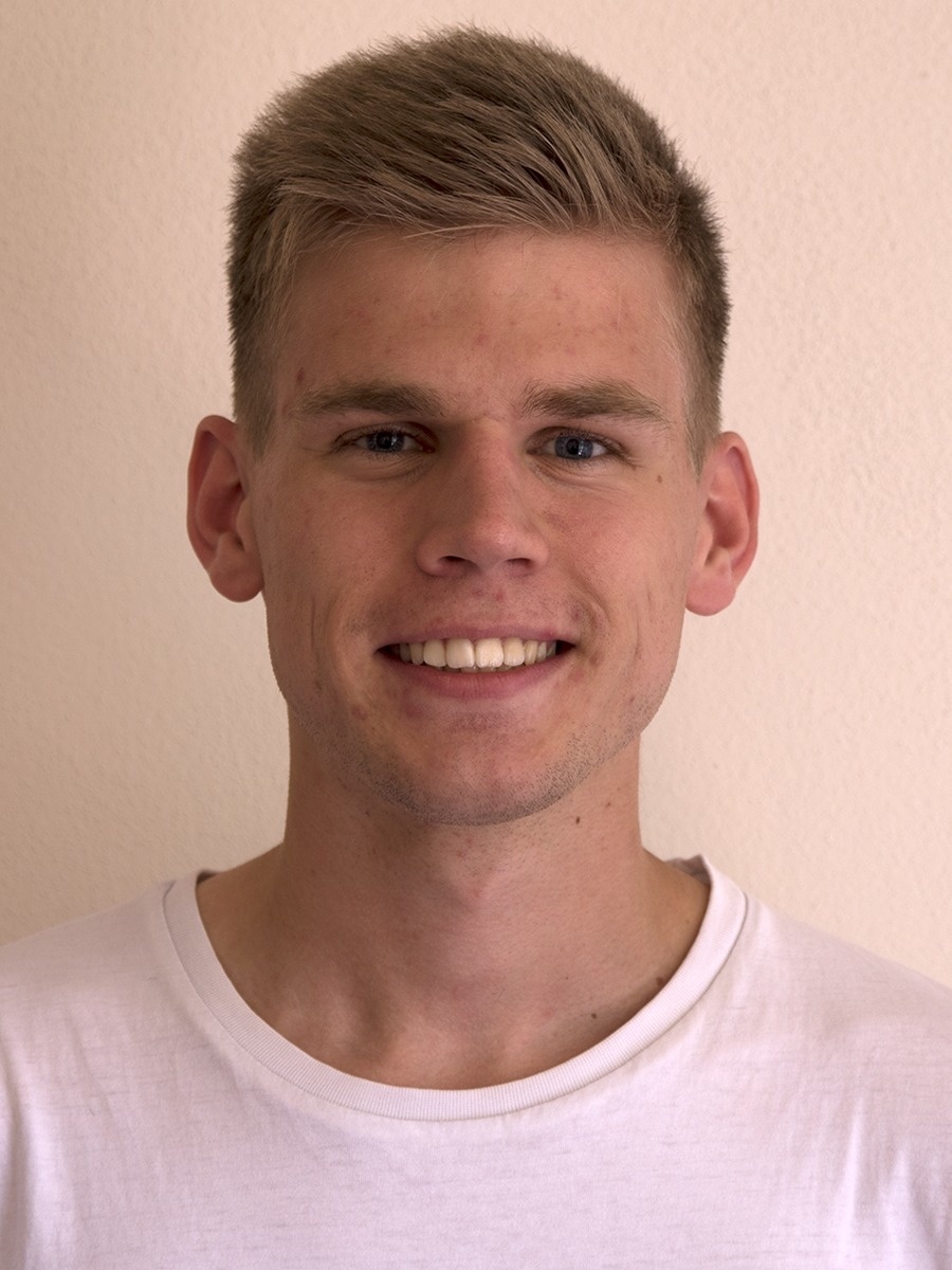 Študenta Andreja Šveca (23)