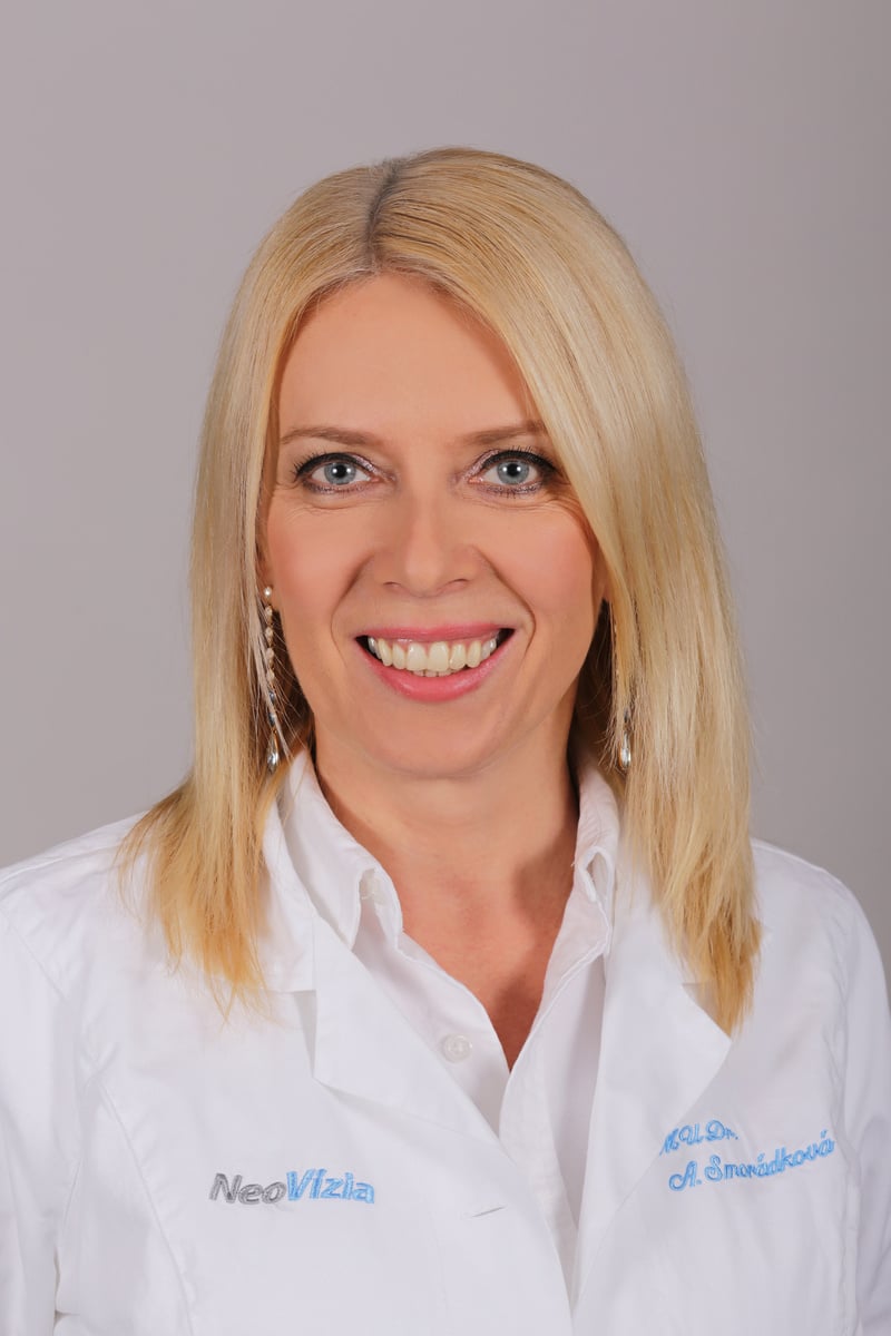 Adriana Smorádková, očná lekárka