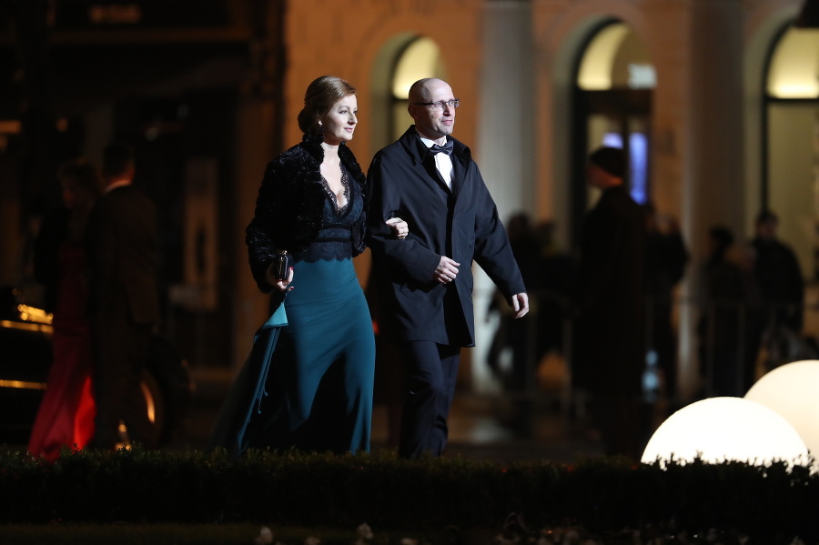 Príchod hostí na Ples v opere 2018.