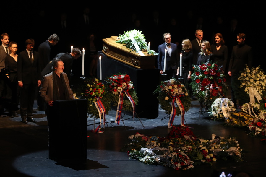 Bolek Polívka prehovoril na poslednej rozlúčke. 