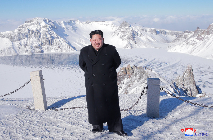 Kim na 2744 metrov