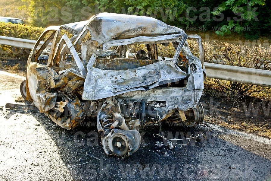 Fiat po nehode zhorel