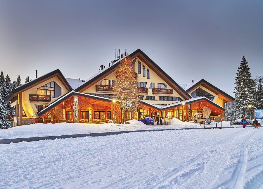 Luxusný hotel, kde si ženáč užíval.