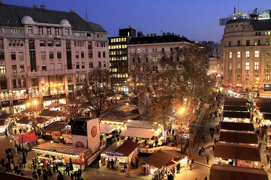 Budapeštianske vianočné trhy.