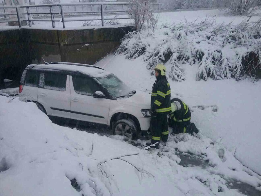 Sneh paralyzoval aj Trnavský