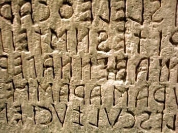 Jazyk Etruskov sa nám