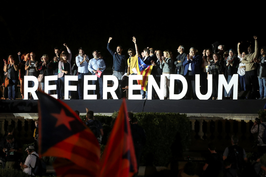 Španielov čaká referendum.