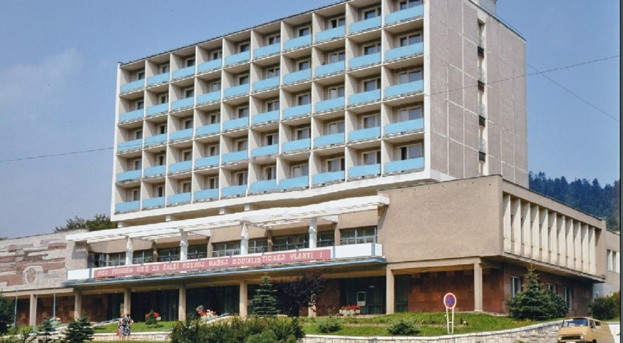 1970: Hotel Minerál bol