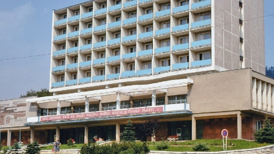 1970: Hotel Minerál bol