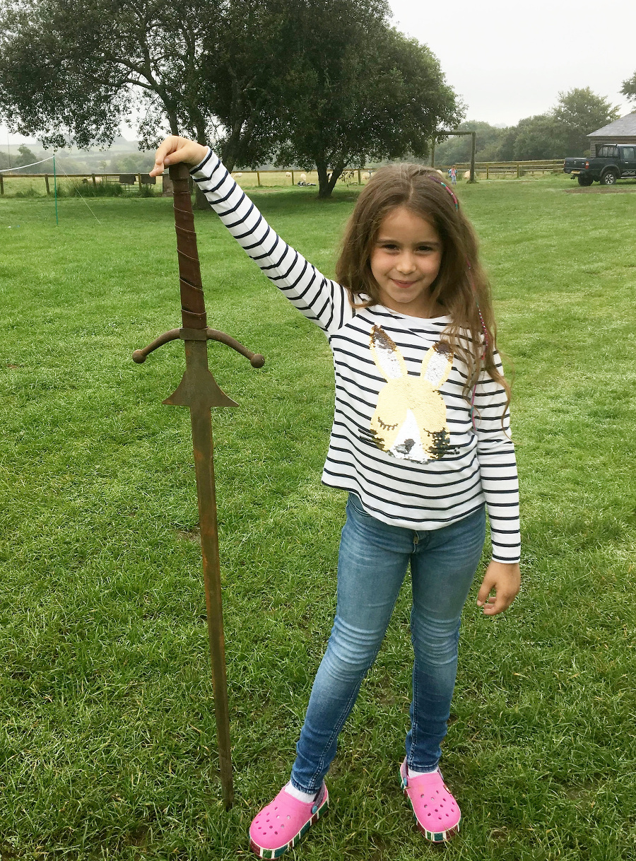 Matilda objavila meč počas