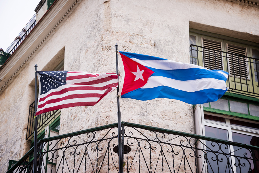 US and Cuban flags