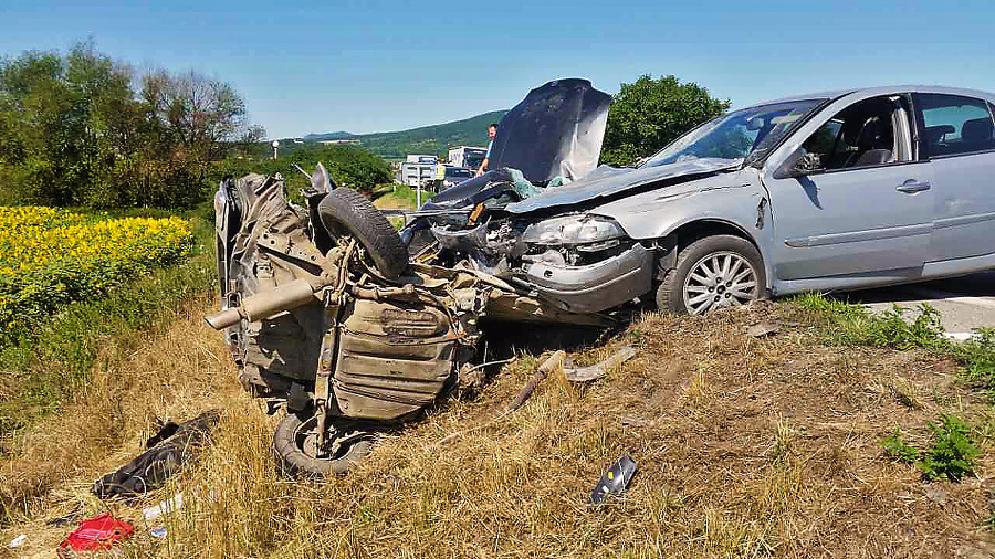 Mladík v Honde Civic