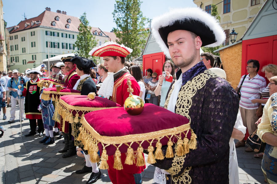 Korunovačné slávnosti v Bratislave