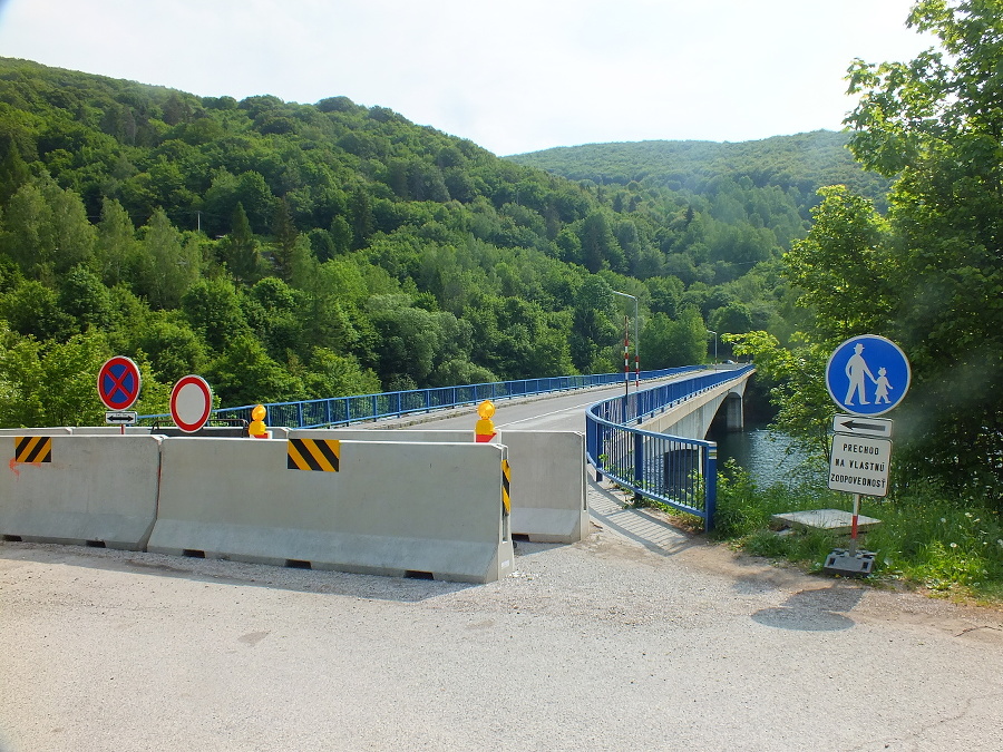 Most cez Ružín je