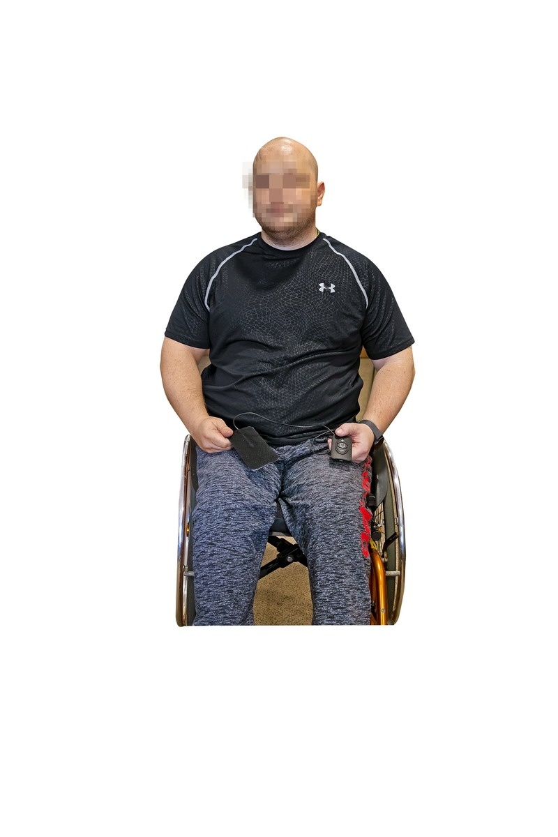 Ladislav (38) sa vďaka malému implantátu pri mieche zbavil neznesiteľných kŕčov v nohách.
