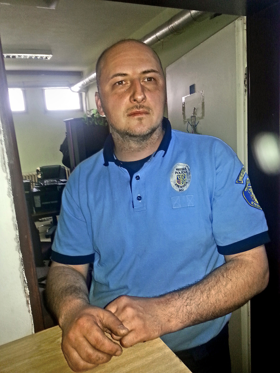 Policajt Marián (36)