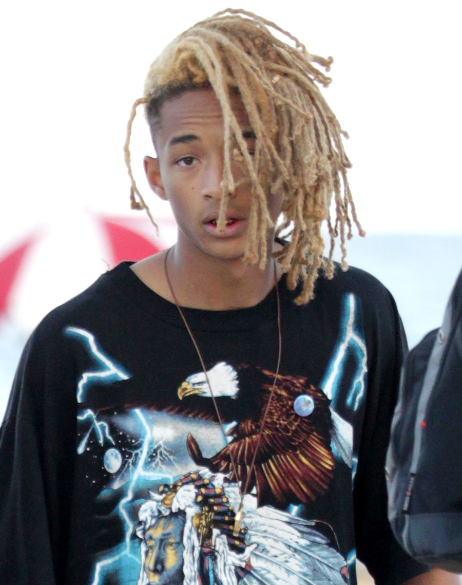 Jaden Smith s dredmi.