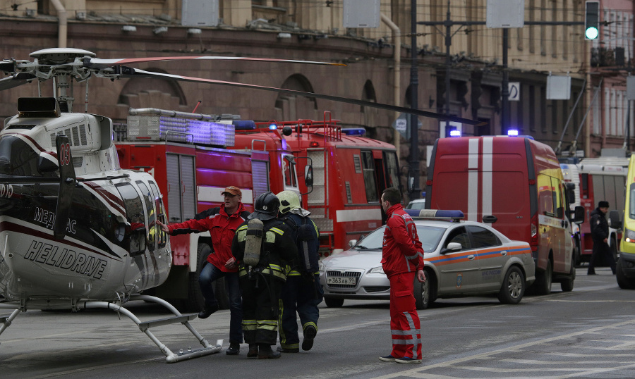 Polícia a záchranári zasahujú