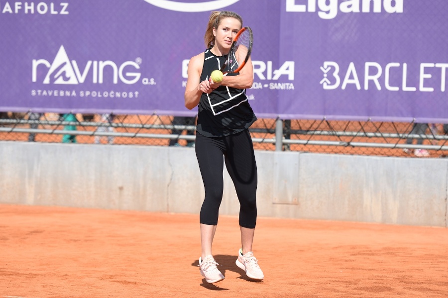 Elina si zahrala tenis