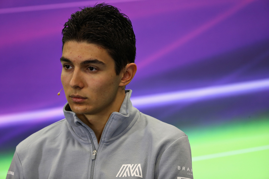 Francúzsky pilot Esteban Ocon