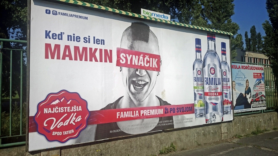 Bilbord pri ZŠ Kalinčiakova