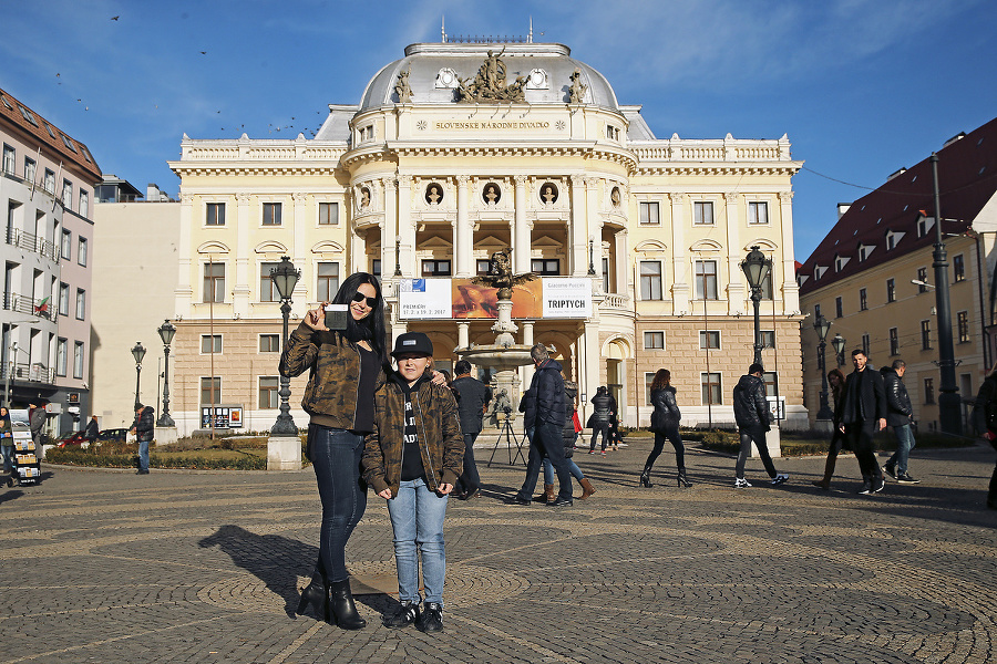 Turisti si naše hlavné