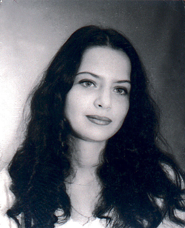 1995: Rozlúčka s tmavými vlasmi.
