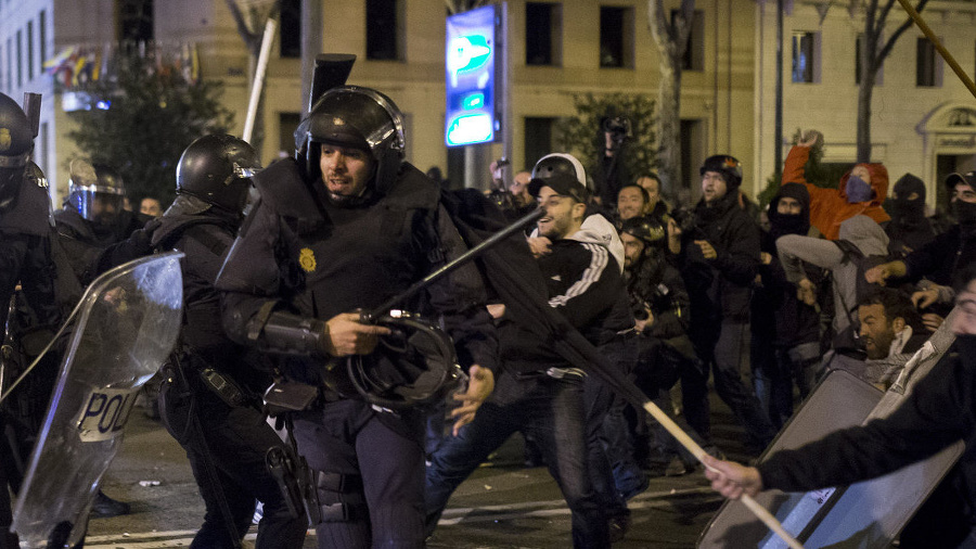 Nepokoje v uliciach Madridu.