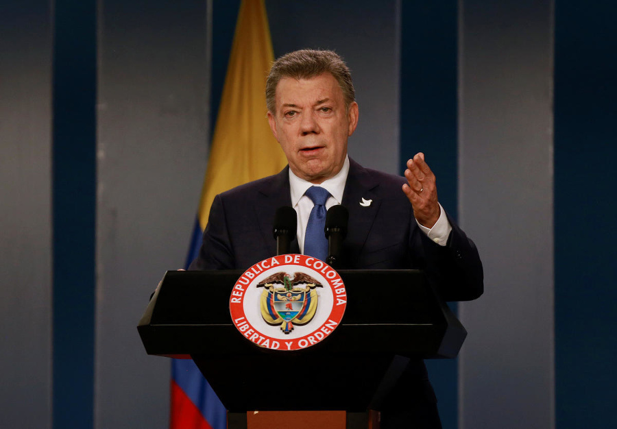 Juan Manuel Santos získal