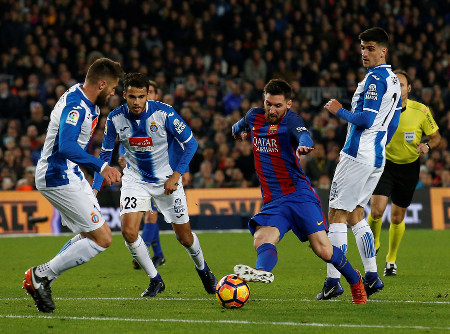 Messi (v strede) predviedol