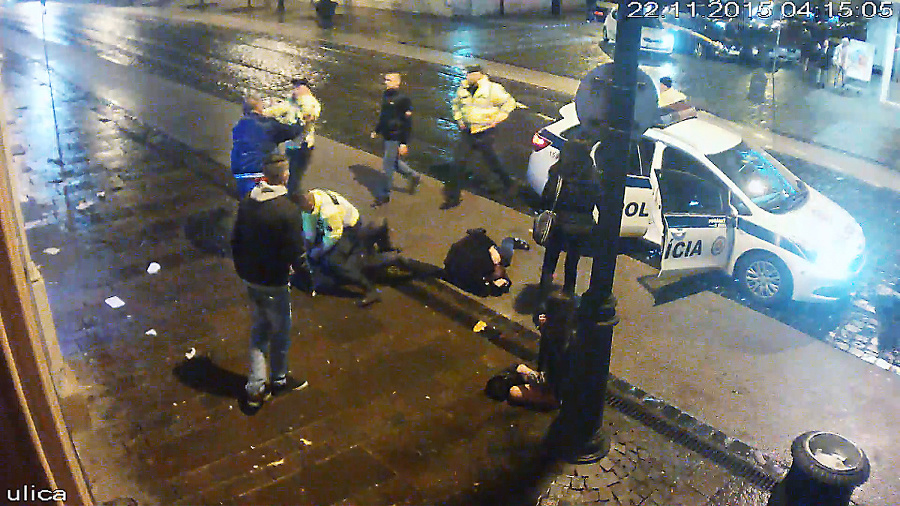 Drsný incident sa odohral v centre Košíc. Brutálnu bitku ukončila až polícia.