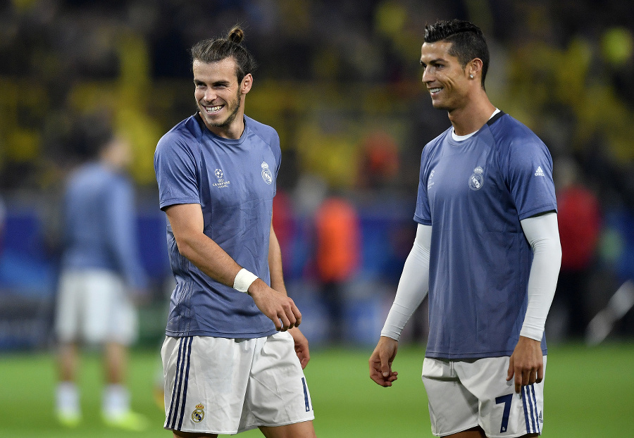 Cristiano Ronaldo (vpravo) sa