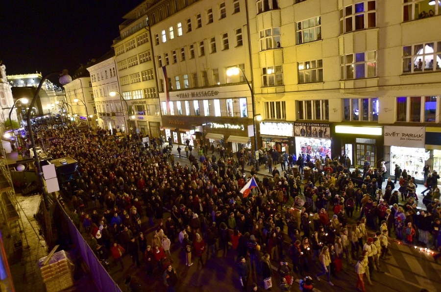 V uliciach Prahy demonštrovali
