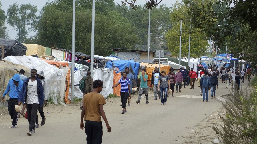 Migrantský tábor v Calais.