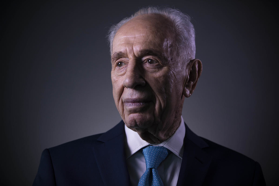 Šimon Peres zomrel vo