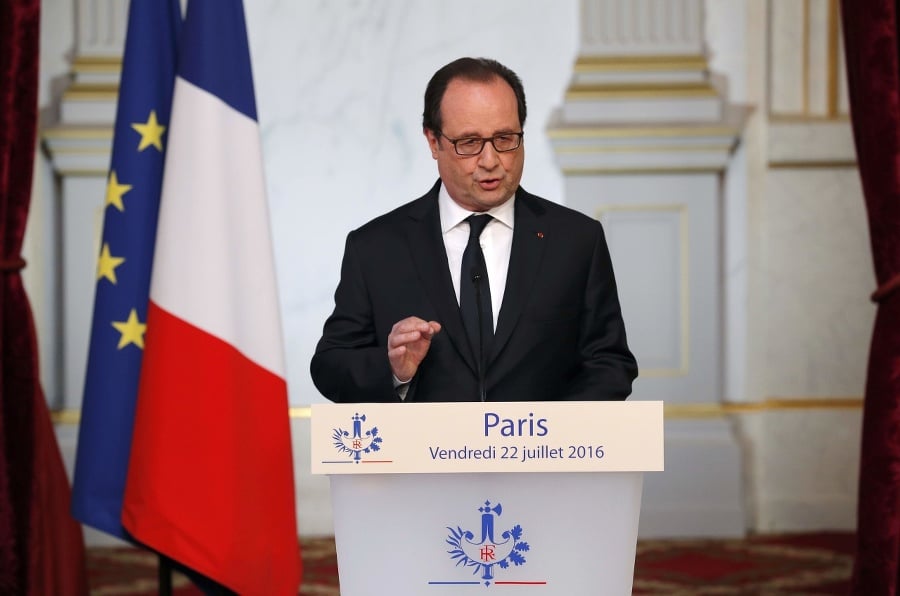 Hollande vyhlásil, že Francúzsko