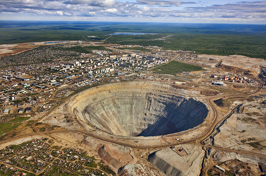 Ruský diamantový lom. 