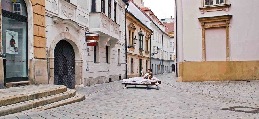Spálňa na ulici, Bratislava.